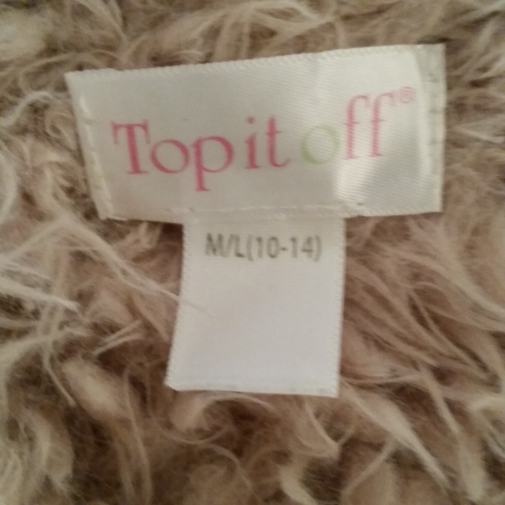 $$$ Top It Off Casual Faux Sherpa Vest $$$ - Picture 3 of 3